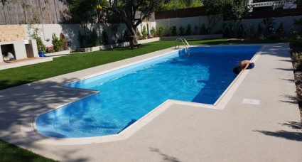 Ανακατασκευή πισίνας με liner στη Βάρη 